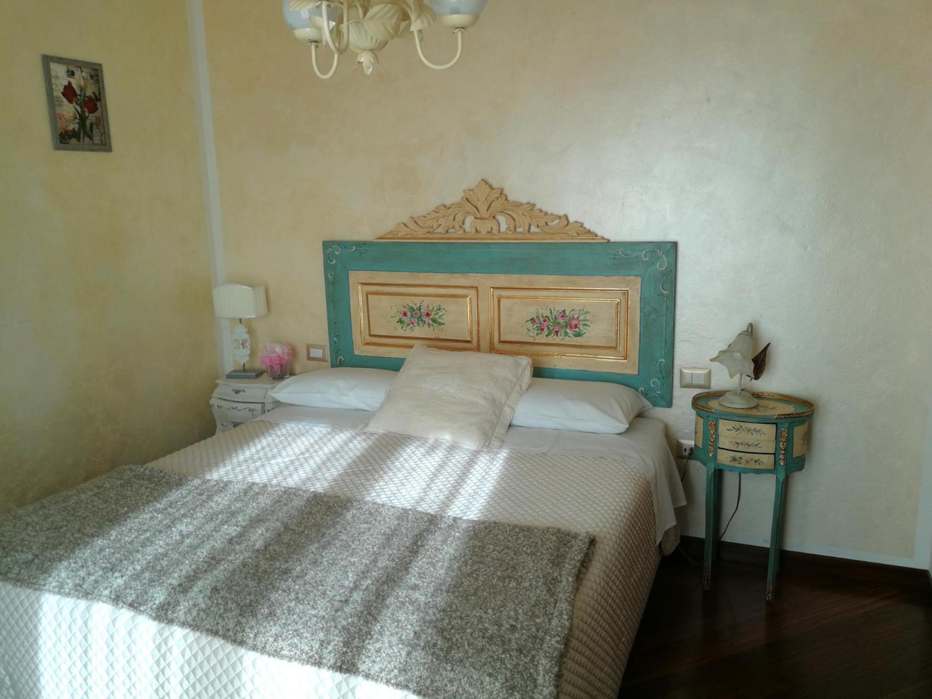 Casa Le Rose Apartment อาเรซโซ ภายนอก รูปภาพ
